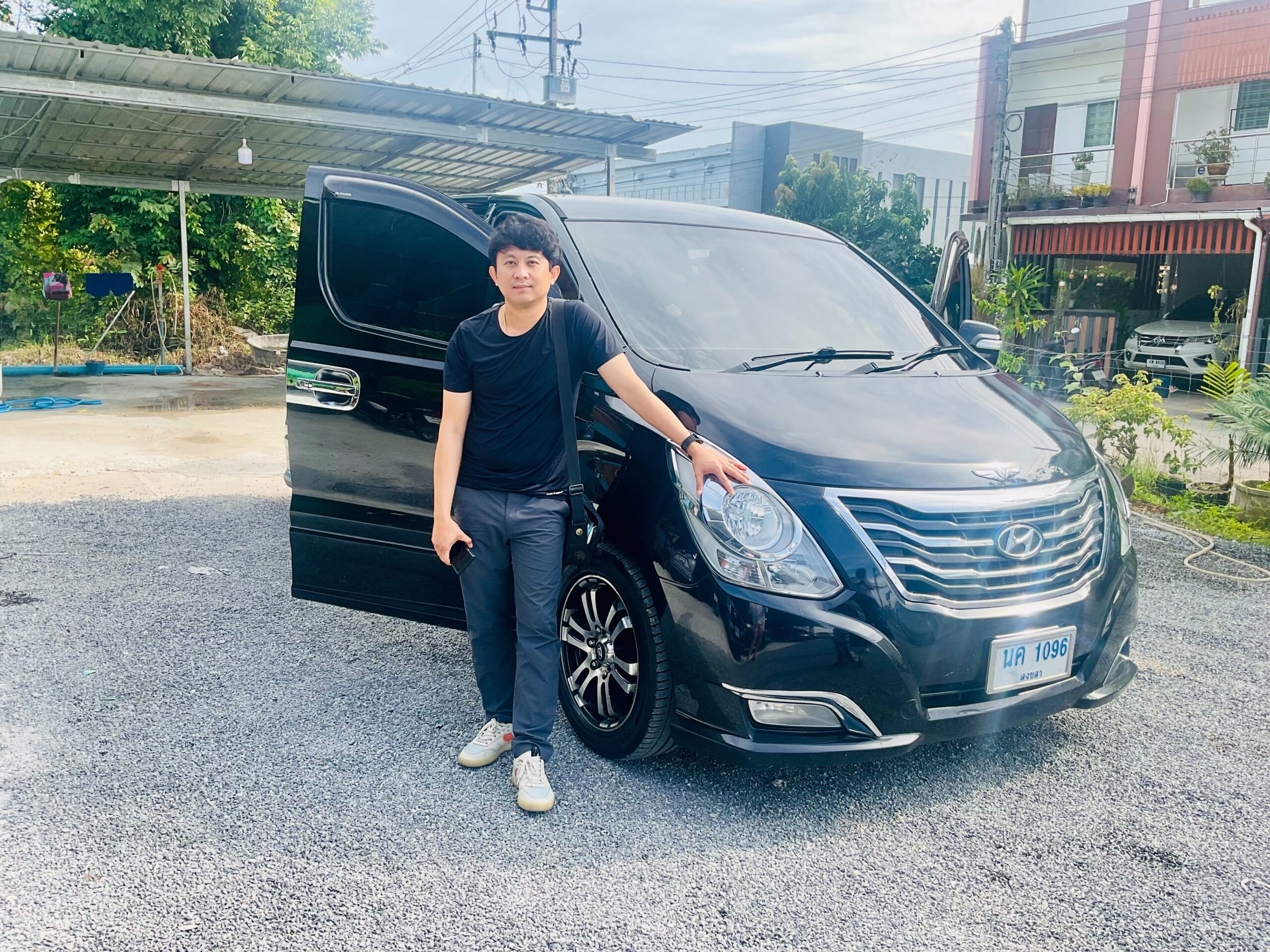 ผลงานเช่ารถตู้ HyunDai H1